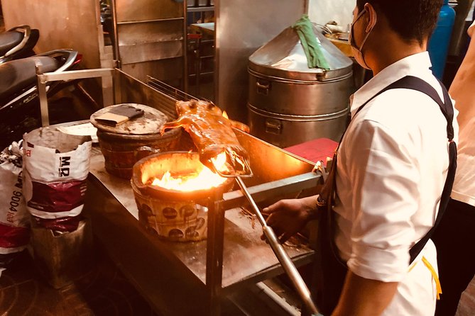 Incredible Bangkok Food Tour - Curries, satay, Pad Thai, and the full meal effect