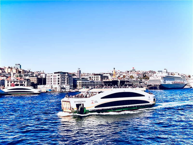 Istanbul: Guided Food Tour with Ferry Ride and Tastings - Fish market, balik ekmek, and stuffed mussels