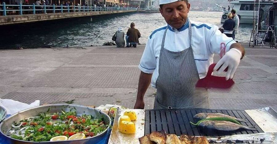 Istanbul: Turkish Food Tour in Kadikoy Across the Bosphorus - Kadikoy market: where the food stops begin