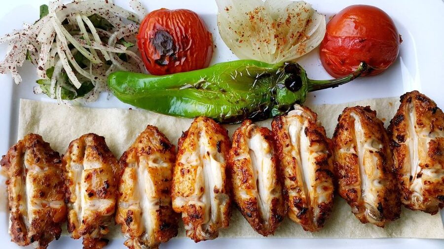 Istanbul: Turkish Food Tour in Kadikoy Across the Bosphorus - The food range is generous, but not formal