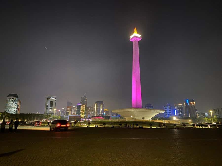 Jakarta: Private Guided Sightseeing & Street Food Night Tour - Key points to know before booking