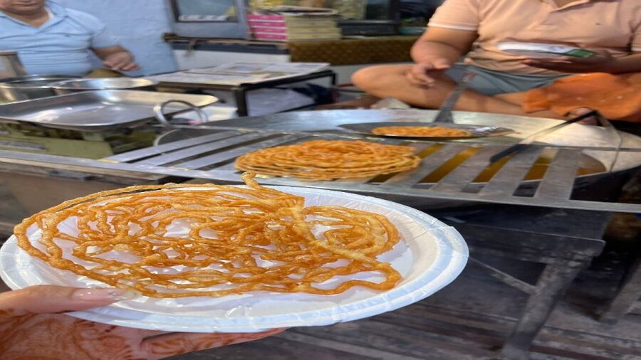 jodhpur: street food tour with over 8 food tastings - Starting with Jodhpur’s food lanes