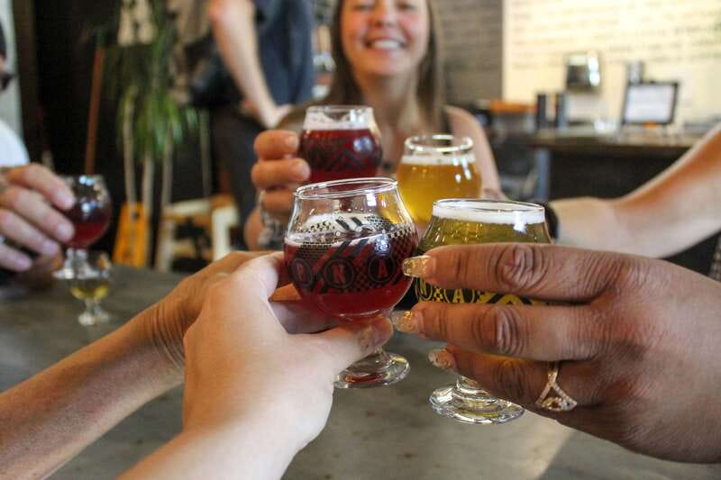 Kelowna: Walking Food Tour with 7 Tastings and 4 Drinks - Tea, bread, and the final food stops