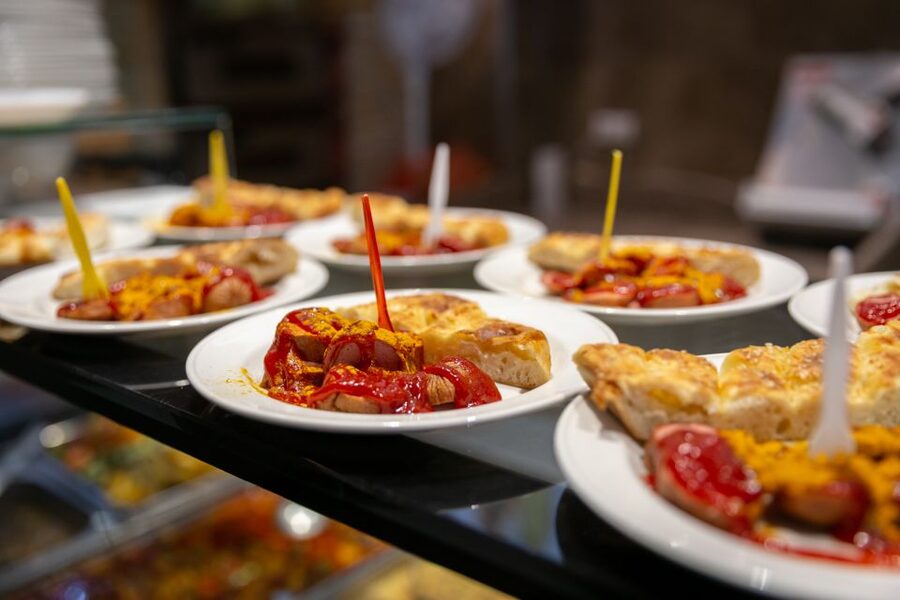 Kreuzberg: Culinary Food Tour - Admiralstraße and the final tasting