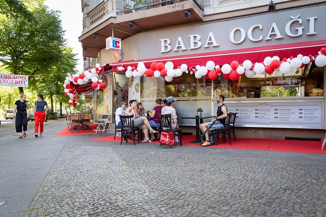 Kreuzberg kulinarisch – Die Food Tour - Walking, weather, and group size