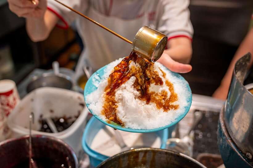 Kuala Lumpur: Nightlife Street Food Tour with 6 Tastings - Why this food tour works so well in Kuala Lumpur