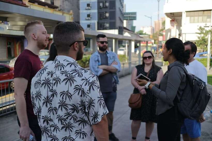 Kuala Lumpur: Nightlife Street Food Tour with 6 Tastings - Lot 10 Hutong and the first taste of KL