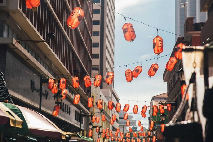 Kuala Lumpur: Private Food Tour – 10 Tastings with Locals - Should you book the Kuala Lumpur food tour?