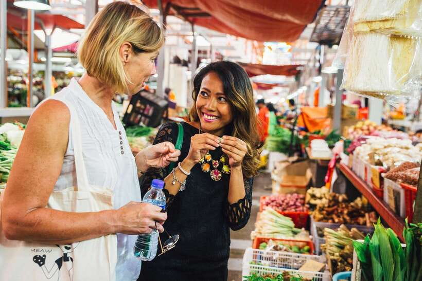 Kuala Lumpur: Private Food Tour – 10 Tastings with Locals - Petaling Street and the old city