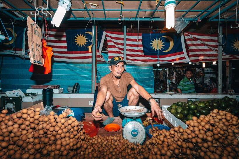 Kuala Lumpur: Sambal Street Food Tour with 15+ Tastings - Why this Kuala Lumpur food walk is different