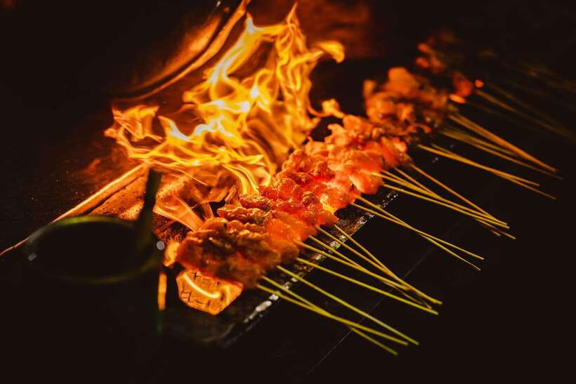 Kuala Lumpur: Sambal Street Food Tour with 15+ Tastings - Cendol, durian, fruit, and the sweet finish