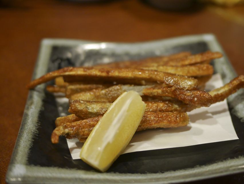 Kyoto: Casual Pontocho Evening Food Tour - Group size, children, and accessibility