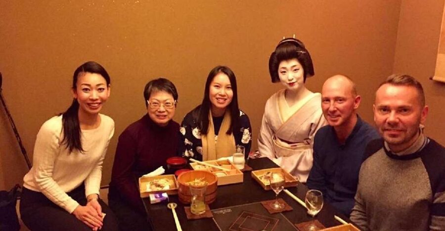 Kyoto Evening Gion Food Tour - Gion at twilight, when the old district changes character