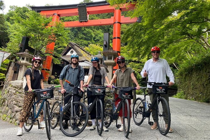 Kyoto: Gion & Pontocho Food Tour with 13 Dishes - Gion Street Food Adds a Quick Taste