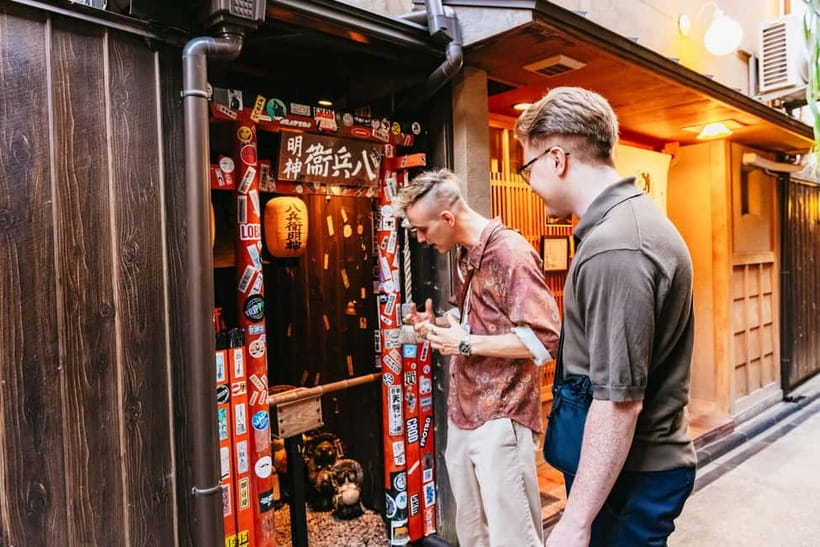 Kyoto Night All-Inclusive Eats and Streets, Gion and Beyond - Guide quality and language options