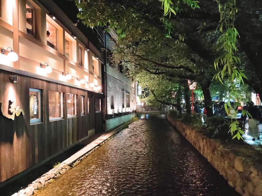 Kyoto Night All-Inclusive Eats and Streets, Gion and Beyond - The first restaurant: small plates and a Japanese-style dinner