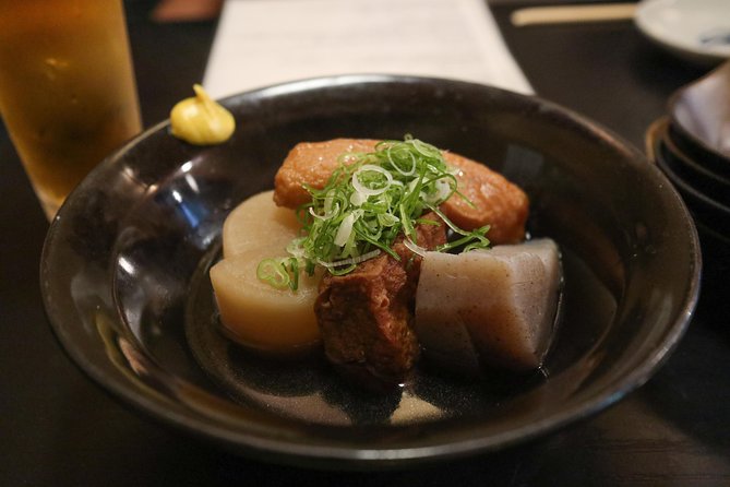 Kyoto Night Foodie Tour in Gion (9+ dishes + 6 Sake tastings) - The guide can make or break the night