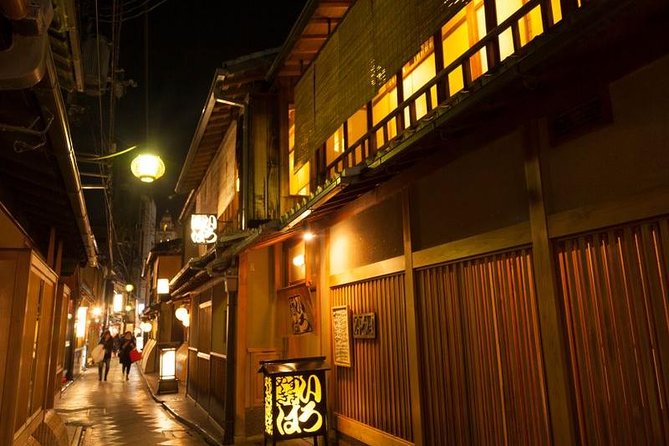 Kyoto Night Foodie Tour in Gion (9+ dishes + 6 Sake tastings) - Who will enjoy this tour most?