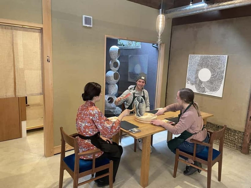 Kyoto: Small-Group Authentic Sushi Making Workshop - Why the small group matters