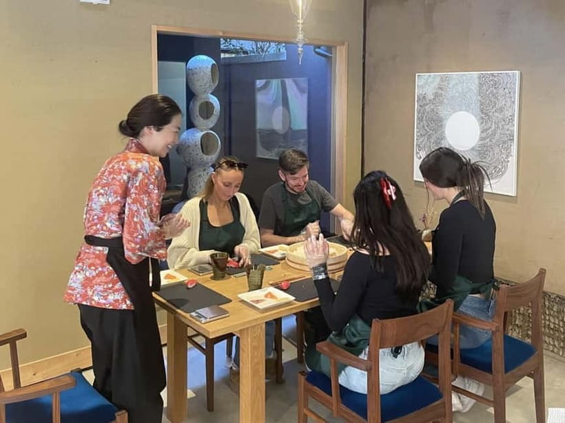 Kyoto: Small-Group Authentic Sushi Making Workshop - What happens during the 90-minute workshop