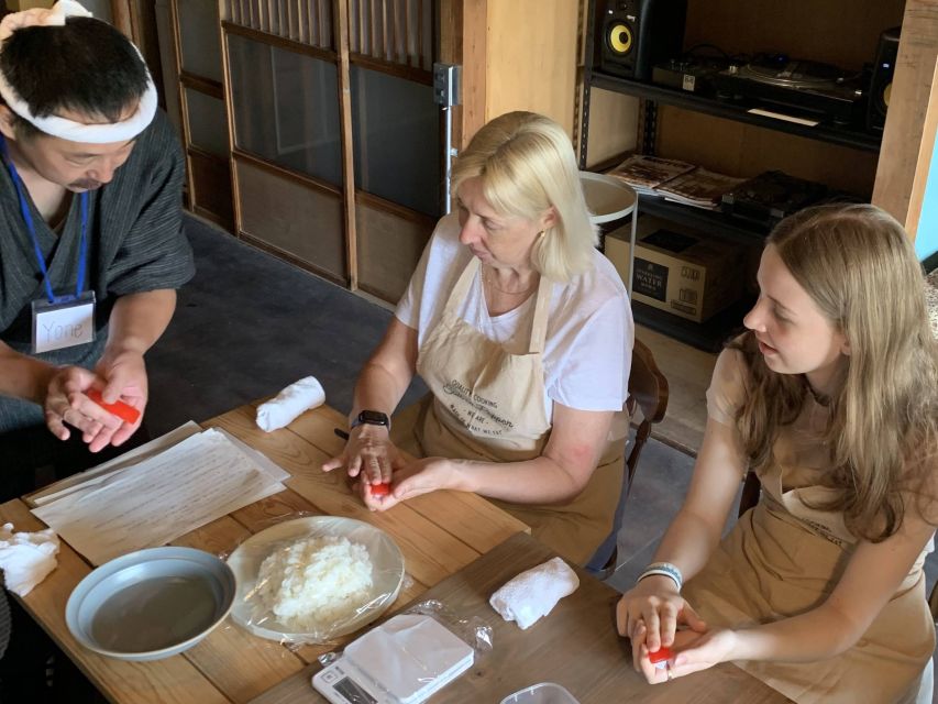 Kyoto: Sushi Making Class with Sushi Chef - Two venues near Shijo Karasuma