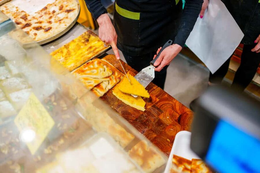 La Spezia: Taste Cinque Terre on a Full Meal Food Tour - Why La Spezia makes a smart food-tour base