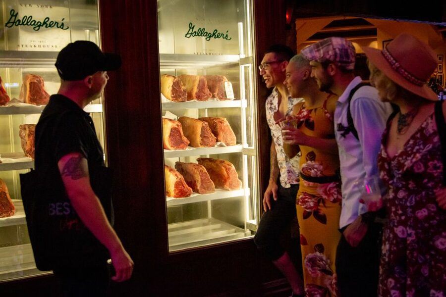 Las Vegas: Foodie Walking Tour on The Strip with Tastings - The Cosmopolitan and the three-story Chandelier Bar