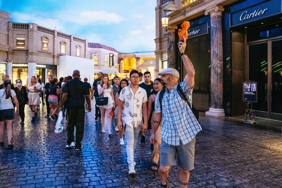 Las Vegas Strip: Foodie Walking Tour - Giada’s gelato brings a cool pause