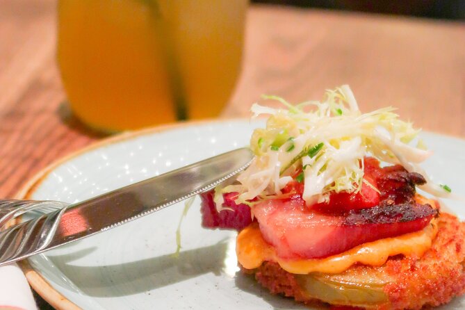 Las Vegas: The Strip's Celebrity Chefs Tour or Downtown Food Tour - The guides make or break the day