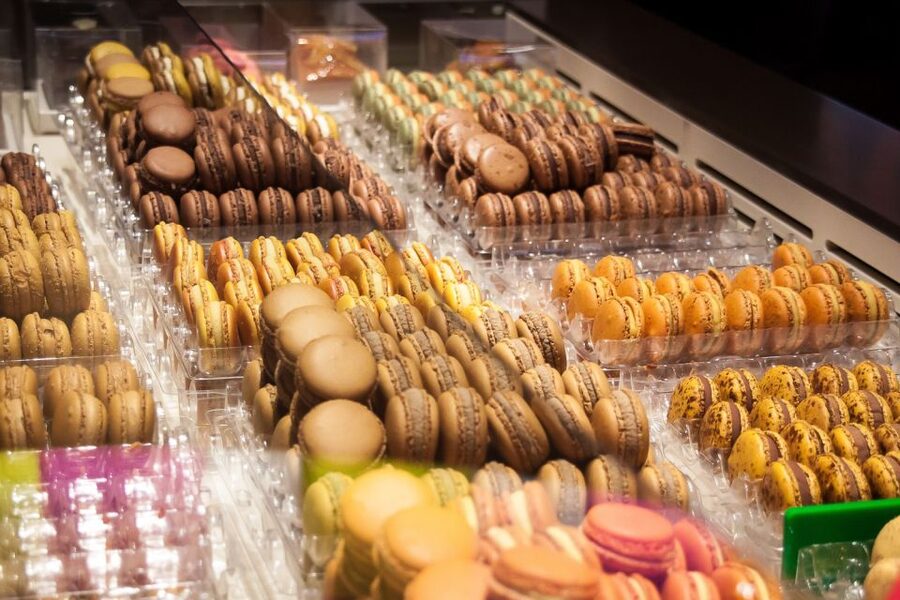 Le Marais: Pastry and Chocolate Food Tour - What the guide can add