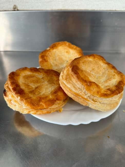 Lecce: Guided Street Food Walking Tour with Food and Wine - Is $58 good value for two hours?