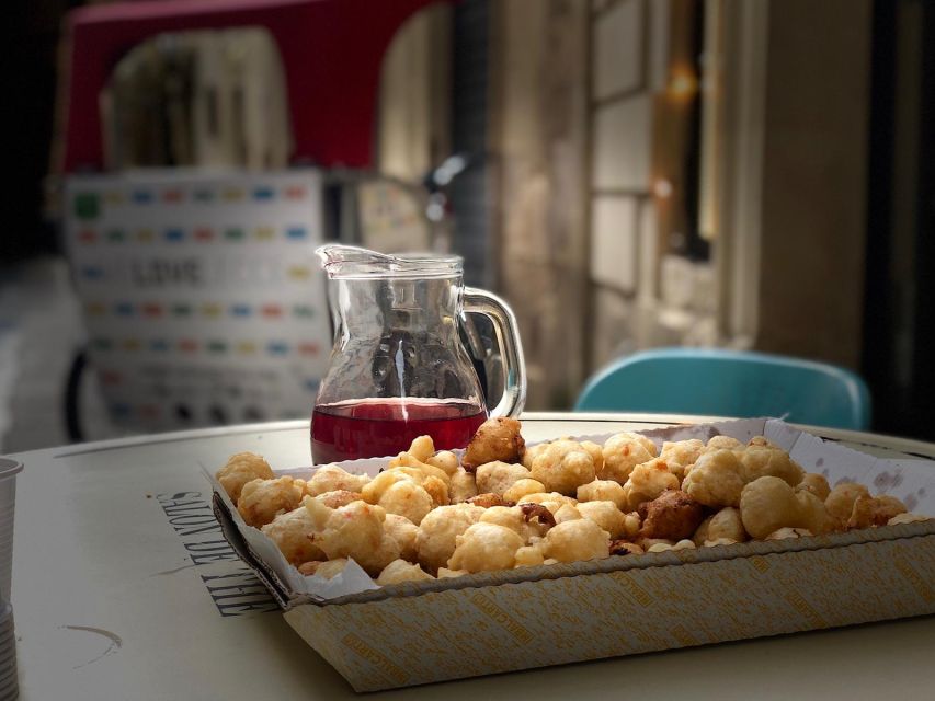 Lecce: Guided Tour & Street Food Tasting by Rickshaw - A bakery stop to finish the food trail