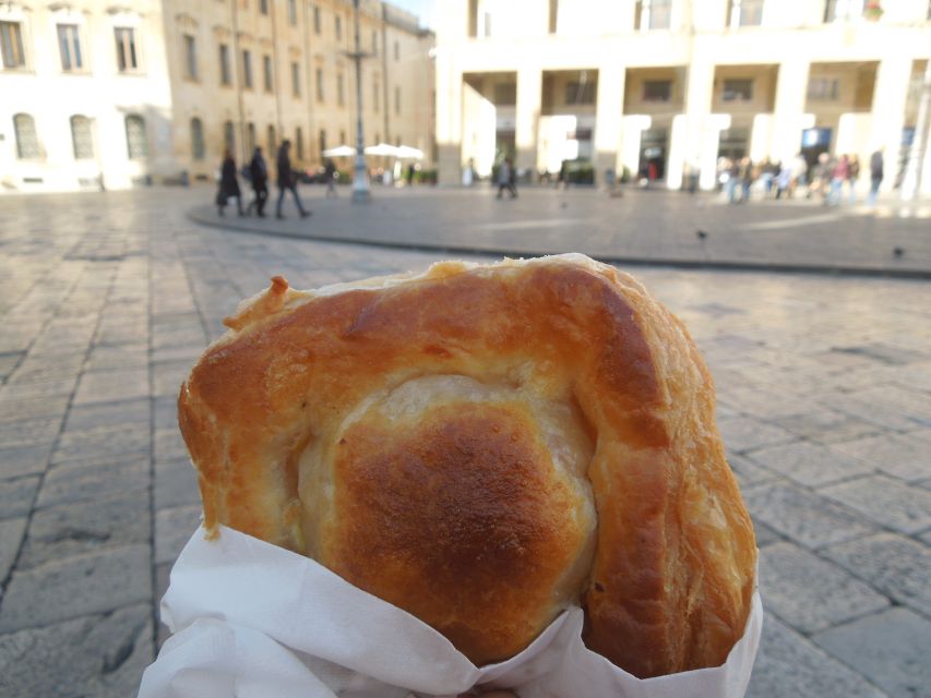 Lecce: Street Food Tasting and Sightseeing Tour - At a glance