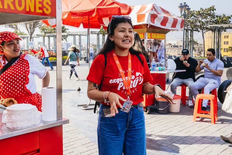 Lima: Historic Center Street Food, Market, and Eateries Tour - Plaza Mayor, the Cathedral, and the city’s grand stage
