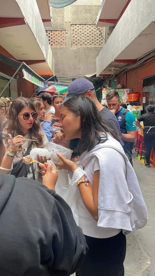 Lima Street Food: A gastronomic adventure through the city. - Finishing with a pisco tasting
