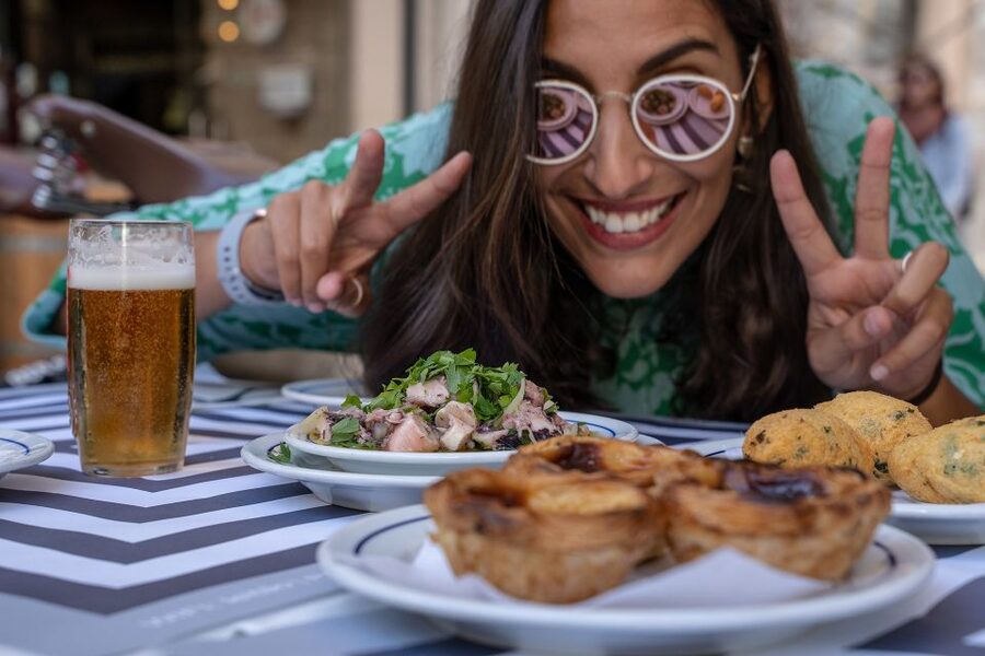 Lisbon: E-Bike Food Tour of Alfama and Old Town - Senhora da Monte and the reward of the climb