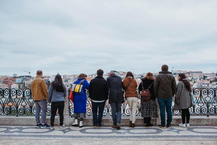 Lisbon: Evening Food & Wine Tour in Bairro Alto - What $104 buys you