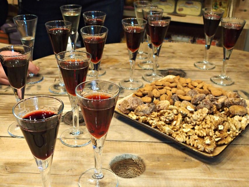 Lisbon: Evening Local Food Crawl with Drink Pairings - Ten petiscos, not ten isolated samples