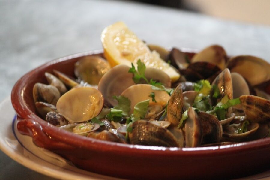 Lisbon: Food and Culture 3-Hour Walking Tour - How much food do you actually get?