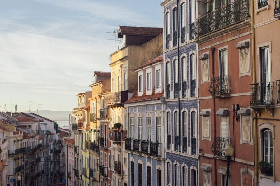 Lisbon: Private Food & Wine City Tour by Eco Tuk Tuk - Lisbon Cathedral and the climb into Alfama