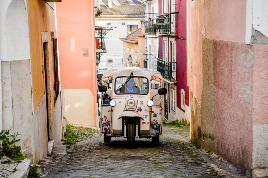 Lisbon: Private Food & Wine City Tour by Eco Tuk Tuk - Portas do Sol and Senhora do Monte viewpoints