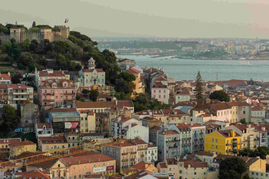 Lisbon: Private Food & Wine City Tour by Eco Tuk Tuk - Graça, São Vicente, and the upper neighborhoods