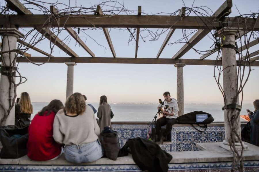 Lisbon: Private Food & Wine City Tour by Eco Tuk Tuk - Starting near Cais do Sodré