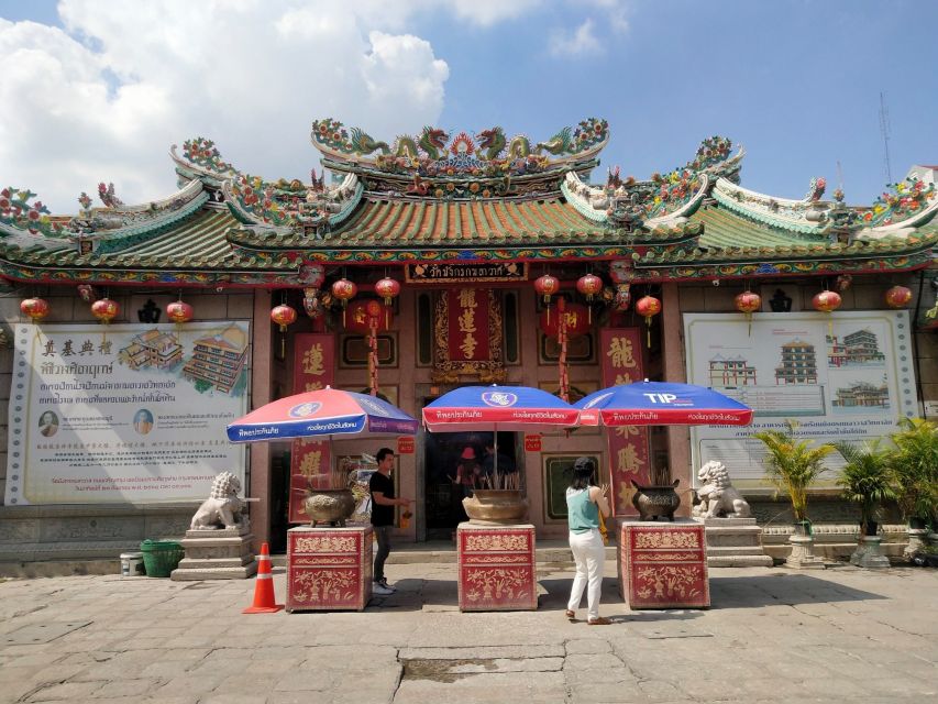 Local Life, Culture & Food Walking Tour at Chinatown - Starting at Odeon Circle and MRT Wat Mangkon