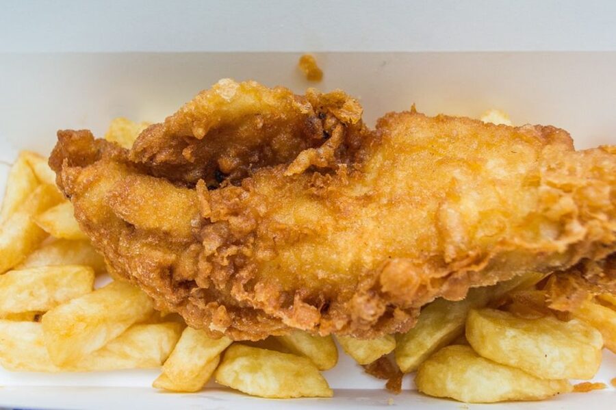 London: Borough Market Food Tour with 6+ Authentic Tastings - Award-winning fish and chips