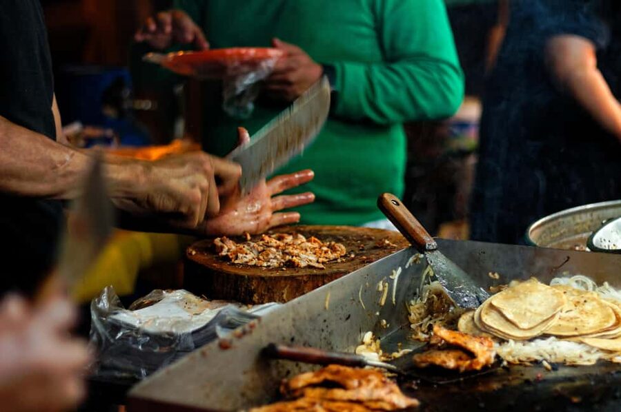 London: Camden Market Food Tour with 7 Street Food Tastings - Key points at a glance