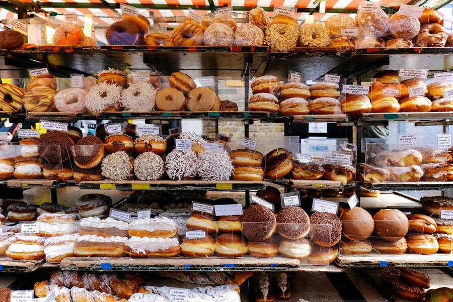 London: Camden Market Food Tour with 7 Street Food Tastings - Meeting at The World’s End