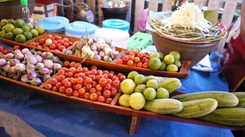 Luang Prabang: Foodie Walking Tour & Monk Blessing - Starting at Joma Bakery in old Luang Prabang