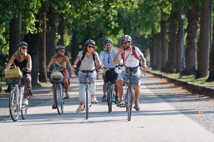 Lucca: 3-Hour Bikes & Bites Foodie Adventure like a Local - At a glance