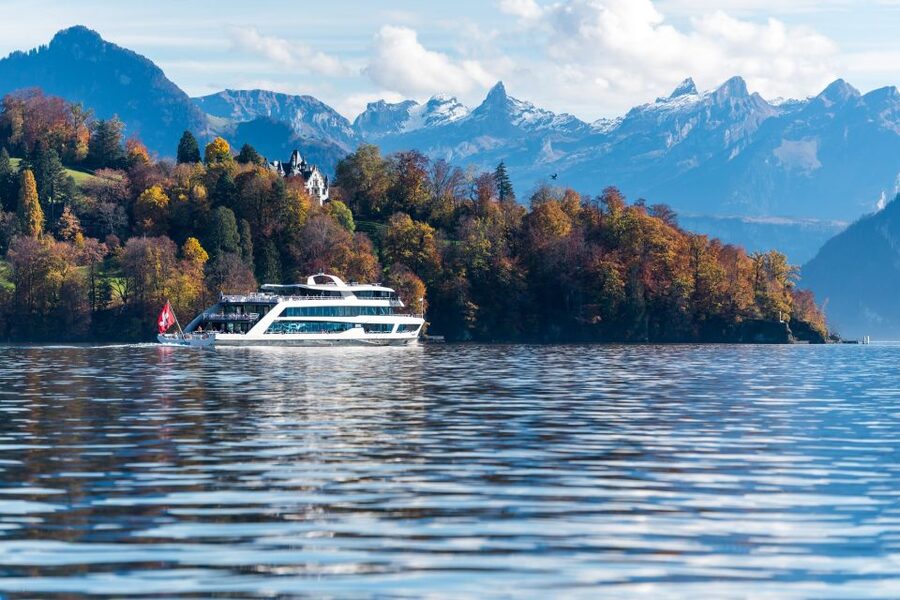 Lucerne: Lake Lucerne 1st Class Cruise with Gourmet Lunch - Key Points at a Glance